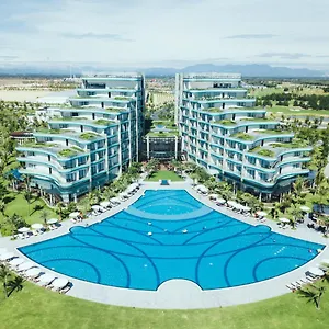 ヴィンパール アンド ゴルフ ナム ホイアン ***** Ha Binh